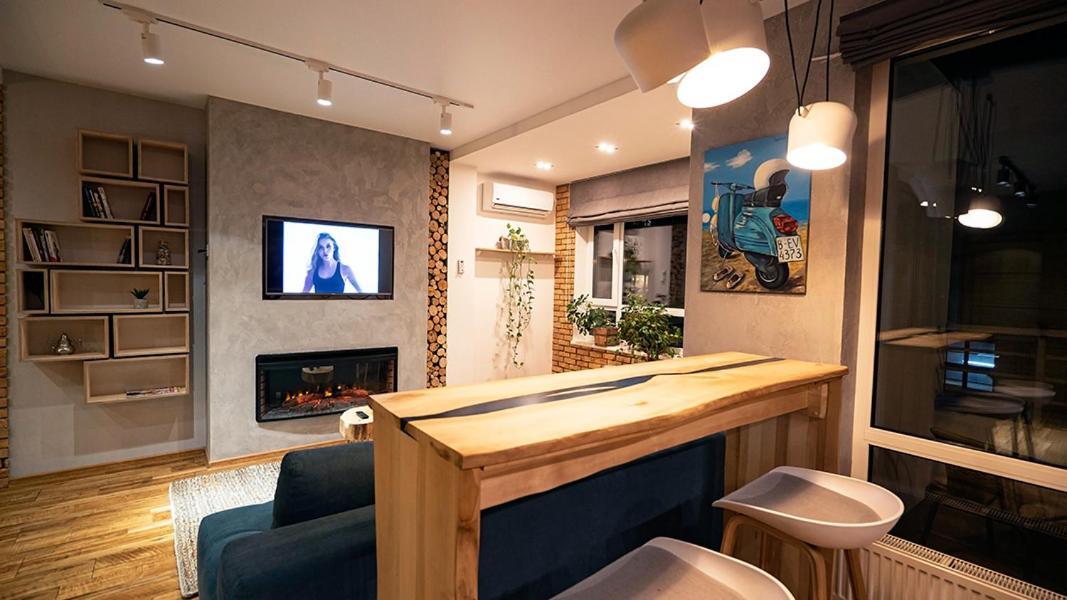 Loft Studio Near Smart Plaza Polytech, Center Киев Екстериор снимка